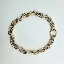 Carica l&#39;immagine nel visualizzatore di Gallery, Catena girocollo a maglie ovalizzate placcata oro e rodiata.