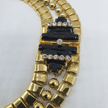 Carica l&#39;immagine nel visualizzatore di Gallery, Girocollo 3 fili placcato oro con maglie differenti e chiusura con smalti neri e strass