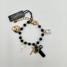 Carica l&#39;immagine nel visualizzatore di Gallery, Bracciale con boule in resina chiodate placcato oro con charms.