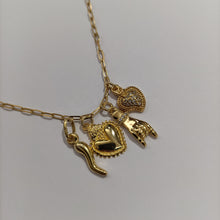 Carica l&#39;immagine nel visualizzatore di Gallery, Collana girocollo in argento con 4 charms con zirconi