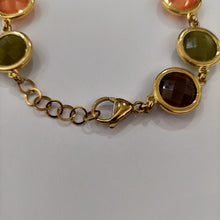 Carica l&#39;immagine nel visualizzatore di Gallery, Bracciale placcato oro con cristalli rotondi marroni, verdi, albicocca e giallo