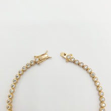 Carica l&#39;immagine nel visualizzatore di Gallery, Brionia - Bracciale tennis in argento placcato oro montatura cipollino con zirconi